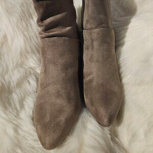 Suede Just Fab Cone Heel Booties size 7.5 NWT